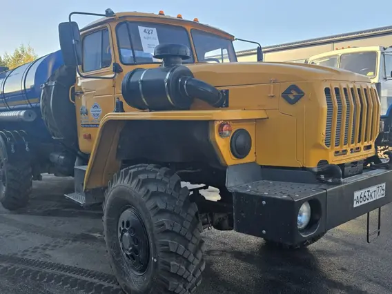 Пищевая автоцистерна АЦПТ Урал 4320 2015 года б/у фото 2