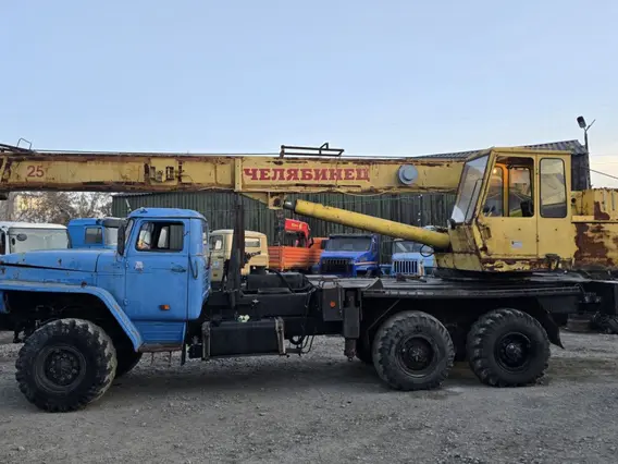 Автокран Урал 4320 Челябинец КС-45721 2007 года б/у фото 3