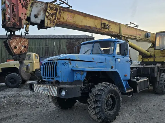 Автокран Урал 4320 Челябинец КС-45721 2007 года б/у