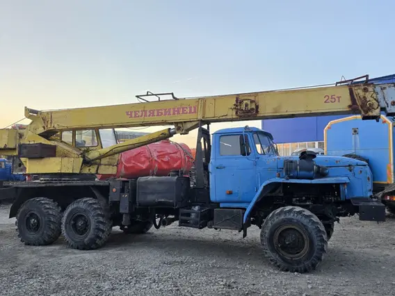 Автокран Урал 4320 Челябинец КС-45721 2007 года б/у фото 4