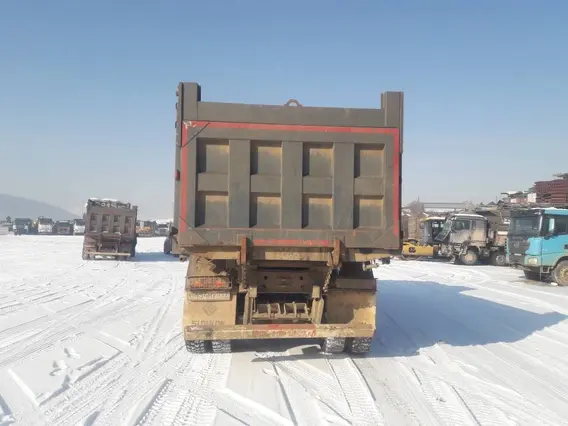 Самосвал Howo HW76 2022 года б/у фото 6