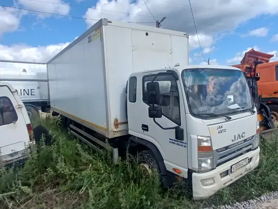 Изотермический фургон JAC N120 2021 года б/у