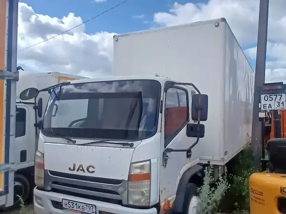 Изотермический фургон JAC N120 2021 года б/у фото 2