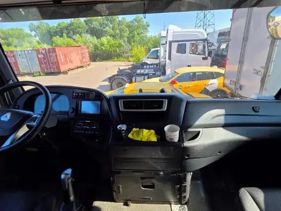Седельный тягач SITRAK c7h 2024 года б/у фото 8