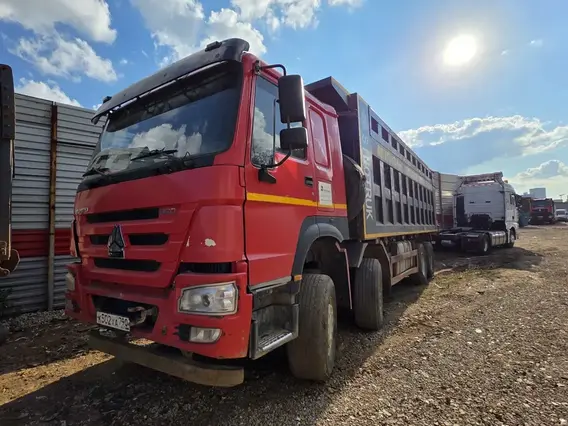 Самосвал Howo HW76 2022 года б/у фото 2