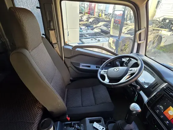 Тентованный грузовик Dongfeng C120L 2023 года б/у фото 6