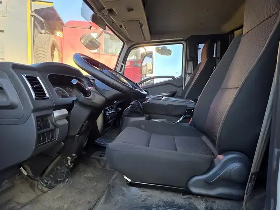 Тентованный грузовик Dongfeng C120L 2023 года б/у фото 8