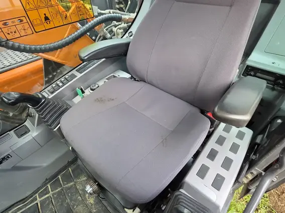 Экскаватор DOOSAN DX180LC 2023 года б/у фото 8