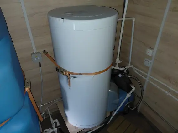 Жилой прицеп ЮВС Медведь-12.03 2023 года б/у фото 9