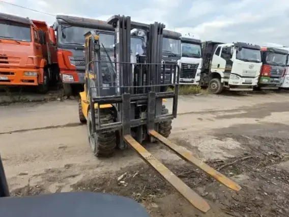 Вилочный погрузчик GOODSENSE RTD35-X35 2023 года б/у