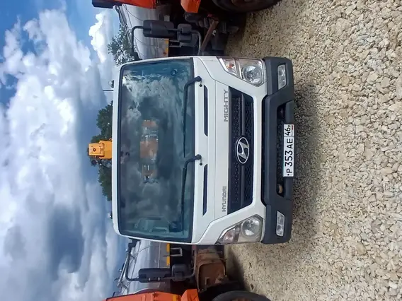Самопогрузчик Hyundai Mighty EX8 2023 года б/у фото 3
