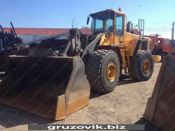 Фронтальный погрузчик Volvo EC 180 2007 года б/у
