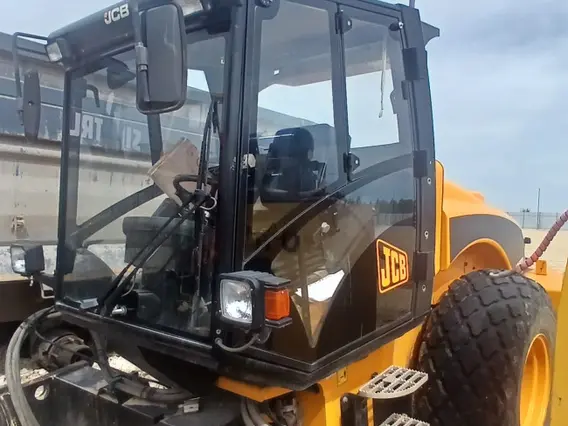 Каток JCB VM200D 2021 года б/у