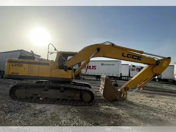 Гусеничный экскаватор LGCE (SDLG) E6210F 2023 года б/у фото 3