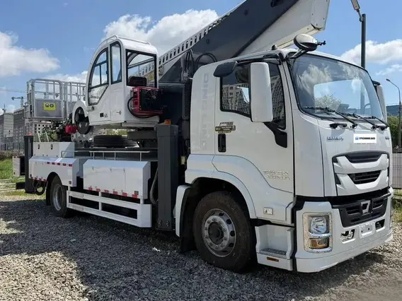 Автовышка isuzu giga 45 метров, Редуктор - bosch 2026 года новый фото 5