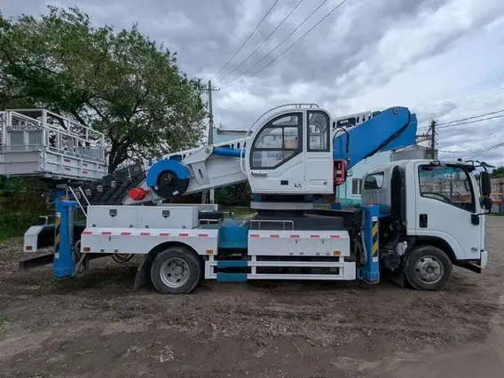 Автовышка isuzu 700р, 36м, 400кг 2026 года новый