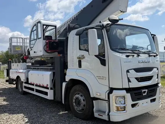 Автовышка isuzu giga 45м. 4х2, Редуктор - bosch 2026 года новый