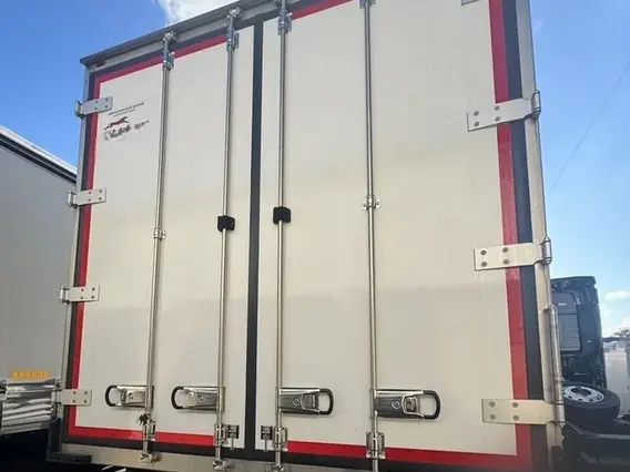 Изотермический фургон Dongfeng C180L 2024 года новый фото 4