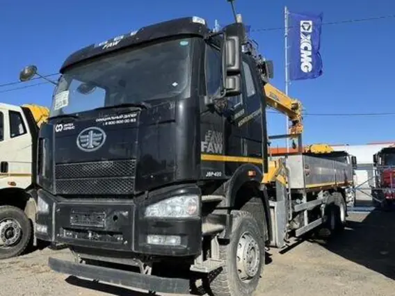 Манипулятор-самопогрузчик FAW J6P CA3250 XCMG SQS250RU-5 2026 года новый