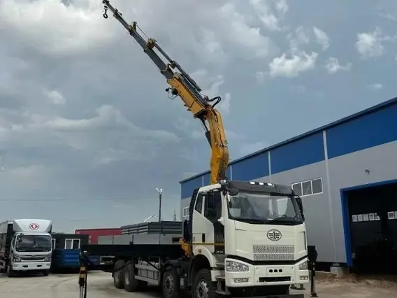 Бортовой грузовик FAW CA3310 с КМУ XCMG, 2025 2025 года новый фото 2