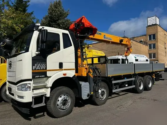 Бортовой грузовик FAW CA3310 с КМУ XCMG, 2025 2025 года новый