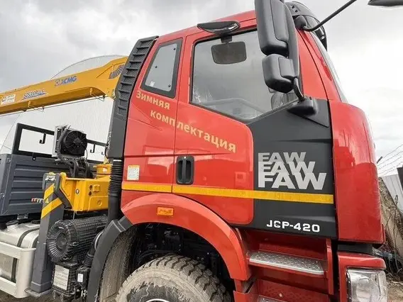 Манипулятор-самопогрузчик FAW J6P XCMG SQS300RU-5 2026 года новый фото 8