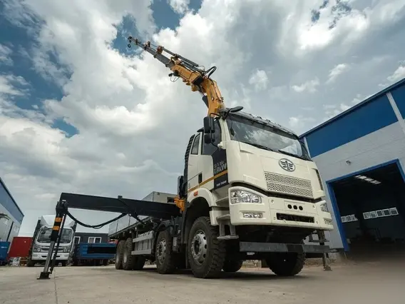 Манипулятор-самопогрузчик FAW CA3310 XCMG SQZ330-6 2026 года новый фото 5