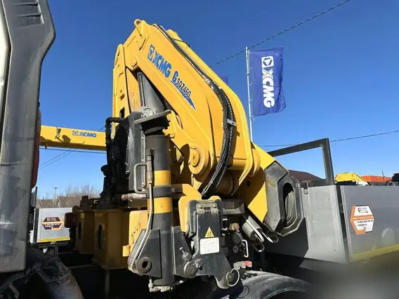 Манипулятор-самопогрузчик FAW CA3310 XCMG SQZ460-6 2026 года новый фото 16