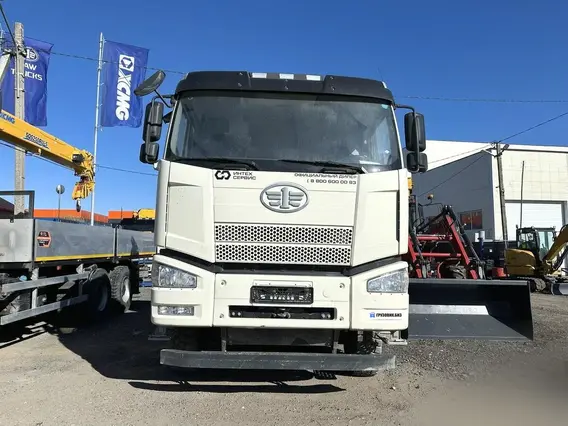 Манипулятор-самопогрузчик FAW CA3310 XCMG SQZ460-6 2026 года новый фото 2