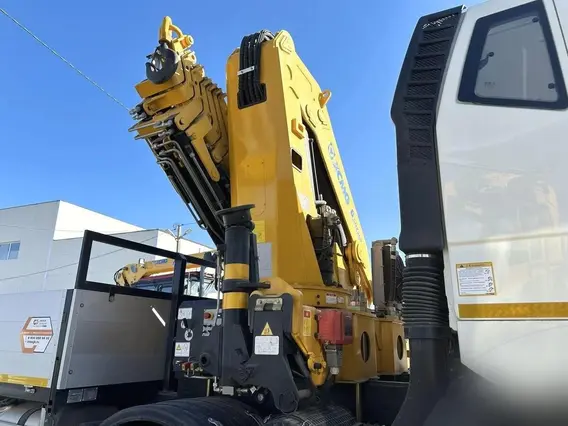 Манипулятор-самопогрузчик FAW CA3310 XCMG SQZ460-6 2026 года новый фото 4