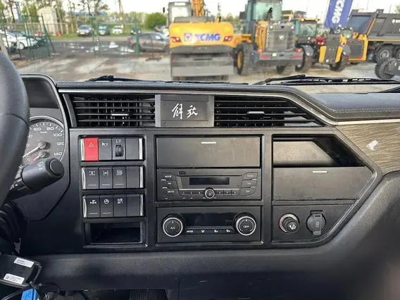 Манипулятор-самопогрузчик FAW 3250 XCMG SQS200-6 2026 года новый фото 15