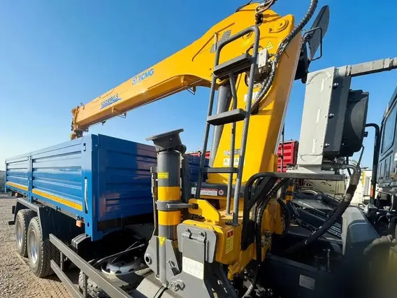 Манипулятор-самопогрузчик Камаз 65117 XCMG SQS250RU-5 2026 года новый фото 5