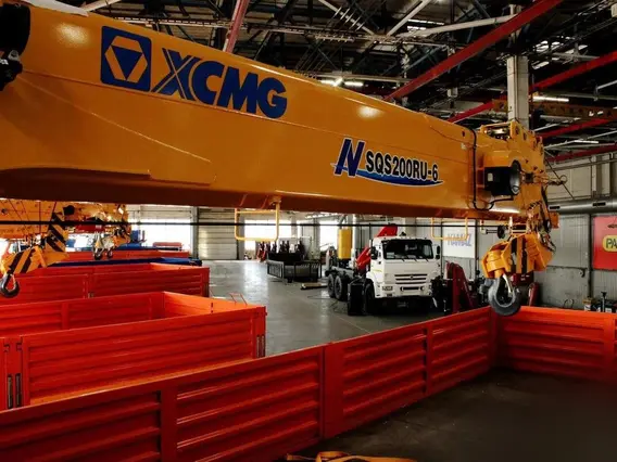Бортовой грузовик Камаз 43118-50 XCMG SQS200RU-6 2025 года новый фото 20
