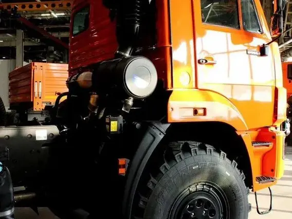 Бортовой грузовик Камаз 43118-50 XCMG SQS200RU-6 2025 года новый фото 5