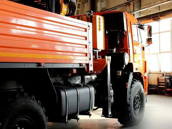 Бортовой грузовик Камаз 43118-50 XCMG SQS200RU-6 2025 года новый фото 9