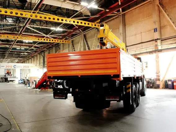 Бортовой грузовик Камаз 43118-50 XCMG SQS200RU-6 2025 года новый фото 10