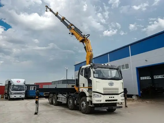 Бортовой грузовик FAW CA3310 XCMG SQZ330-6 2026 года новый фото 4