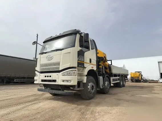 Манипулятор-самопогрузчик FAW CA3310 XCMG SQZ860 2026 года новый фото 2