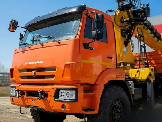 Бортовой грузовик Камаз 43118-50 XCMG SQS200-6 2026 года новый фото 2