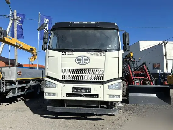 Манипулятор-самопогрузчик FAW CA3310 XCMG SQZ460-6 2026 года новый фото 2
