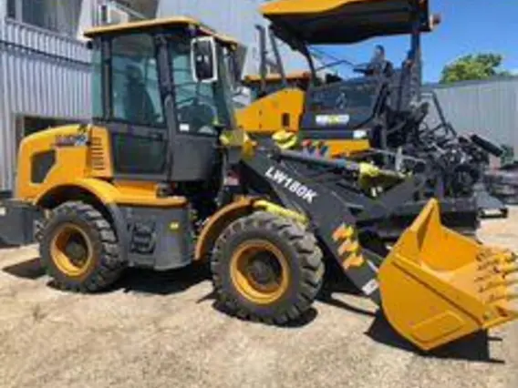 Фронтальный погрузчик XCMG LW180K 2023 года новый фото 2