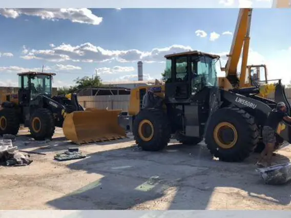 Фронтальный погрузчик XCMG LW550RU 2026 года новый фото 6