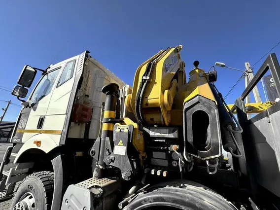 Бортовой грузовик FAW CA3310 XCMG SQZ460-6 2025 года новый фото 14