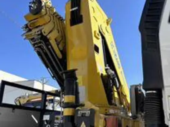 Бортовой грузовик FAW CA3310 XCMG SQZ460-6 2025 года новый фото 10