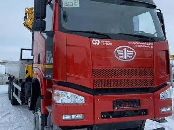 Бортовой грузовик FAW J6P CA3250 с КМУ XCMG, 2024 2026 года б/у фото 3