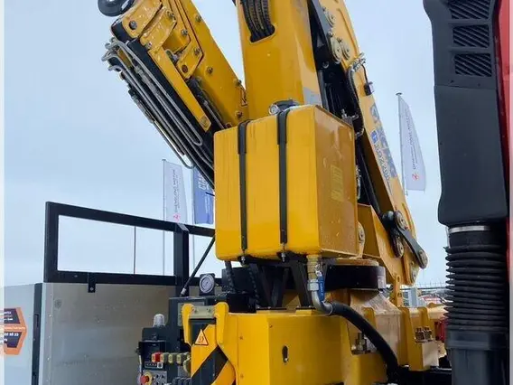 Бортовой грузовик FAW J6P CA3250 с КМУ XCMG, 2024 2026 года б/у фото 5