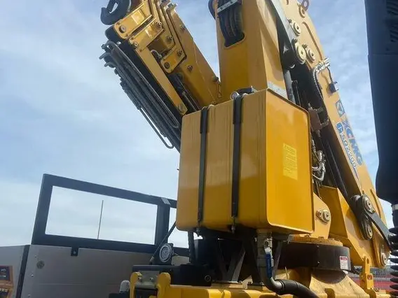 Бортовой грузовик FAW J6P CA3250 с КМУ XCMG, 2025 2026 года б/у фото 12