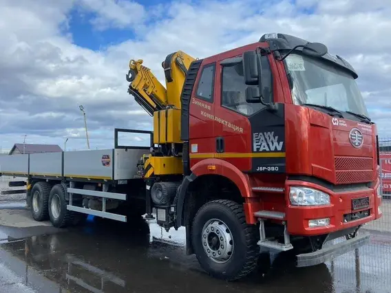 Бортовой грузовик FAW J6P CA3250 с КМУ XCMG, 2025 2026 года б/у фото 2