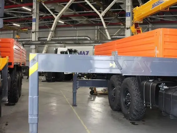 Бортовой грузовик КАМАЗ 43118-3027-48 (А5) с КМУ XCMG, 2025 2025 года новый фото 13