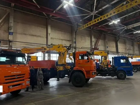 Бортовой грузовик КАМАЗ 65115 с КМУ XCMG, 2025 2025 года новый фото 5
